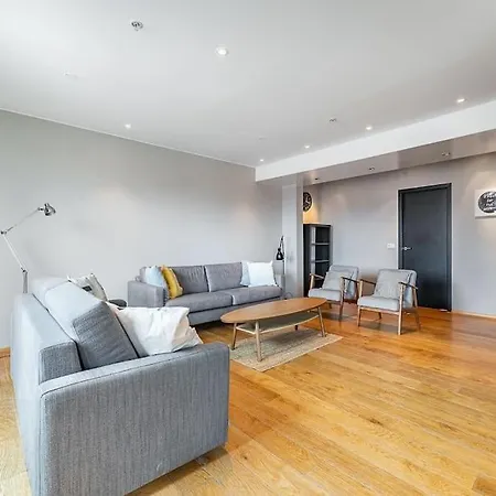 Apartment Luxury Apartment, Prime Location