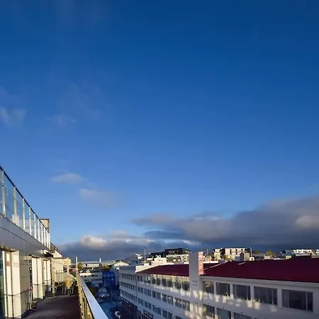 Luxury Apartment, Prime Location Apartment *